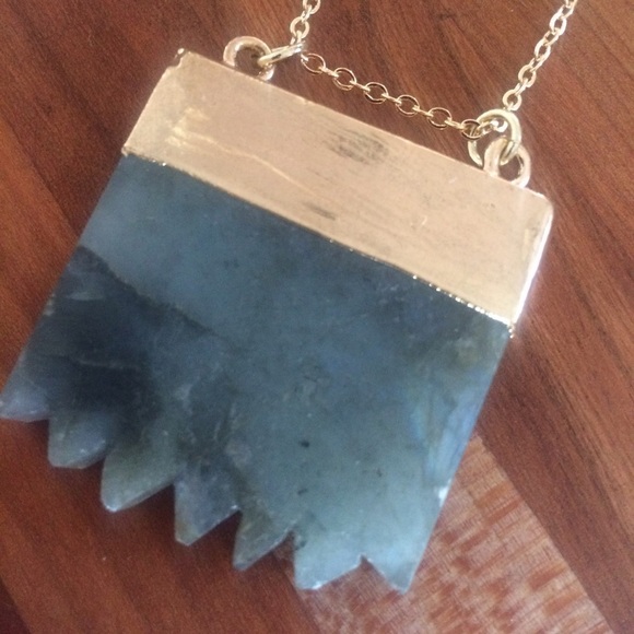 Natural Labradorite Slab Necklace - Picture 3 of 4